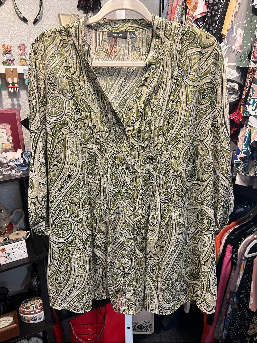 Apt. 9 Olive and Cream Paisley Button Front Blouse